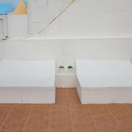 The Roof Of The Center, By Comfortable Luxury アパート